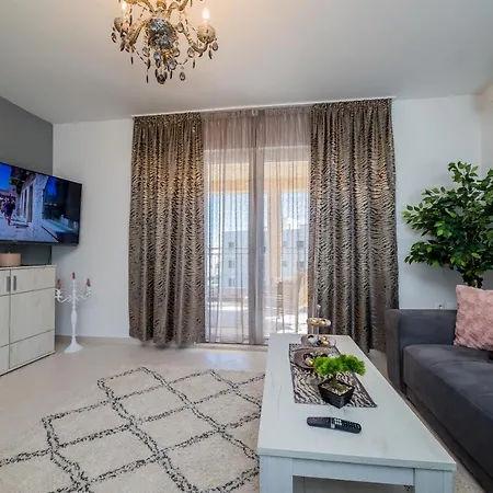 Apartment Ivana *